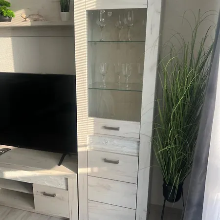 Luxusny Vah Privatunterkunft Hlohovec