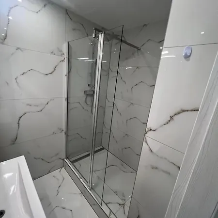 Luxusny Vah Habitación en casa particular